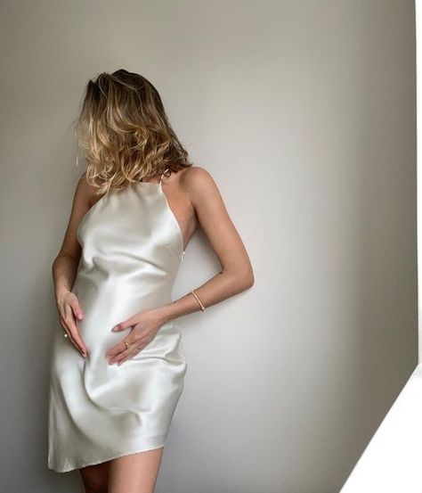 TINA MARIA on Instagram: "Happy 5th birthday @nakdfashion 🍰 I just got a birthday code for you guys giving you 30% off on your purchase. Use tinamaria30 🤍 Code is valid until 1st of March. #nakdfashion" Pregnancy Aesthetic, Pregnant Bridesmaid, Happy 5th Birthday, Pregnant Couple, Future Mom, Pregnancy Outfits, Blonde Women, Couples Poses For Pictures, Couple Aesthetic