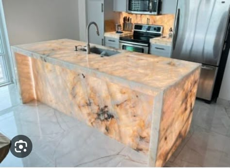 Backlit Stone, Travertine Countertops, Granite Installation, Onyx Countertops, Luxury Living Room Inspiration, Porcelain Countertops, Granite And Marble, Stone Granite, Kitchen Studio