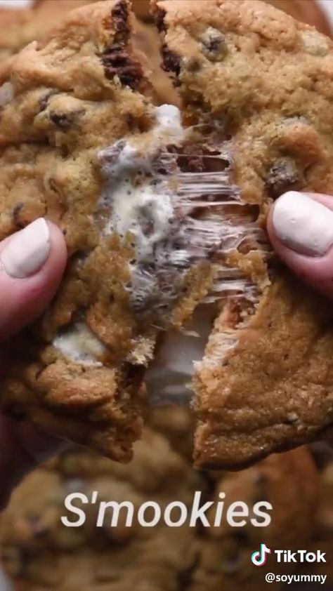 baking [Video] | Food videos desserts, Yummy food dessert, Fun baking recipes Crazy Dessert Videos, Food Yummy Desserts, Cool Things To Bake Easy, Yummy Desserts Videos, S'mookies Cookies, Dessert Videos Tastemade, Things To Make Food Desserts, Diy Food Dessert, Yummy Deserts Recipes Videos