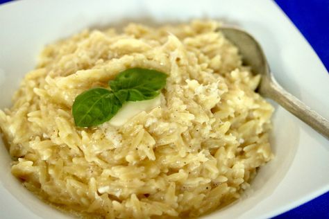 Orzo with egg, butter and cheese Pastina Recipes, Egg Butter, Orzo Recipes, Butter Pasta, Food Contest, The Goose, Small Pasta, Orzo Pasta, Pasta Shapes