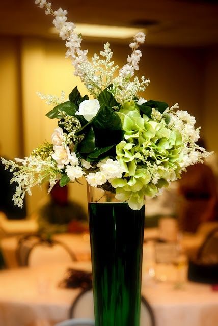 st patrick's day centerpieces | White and green centerpiece for a St. Patrick's Day ... | Reception D ... Irish Themed Weddings, Green Centerpieces, Green Wedding Colors, Fire Designs, March 17th, Irish Wedding, St Paddys Day, St Pattys Day, Holiday Wedding