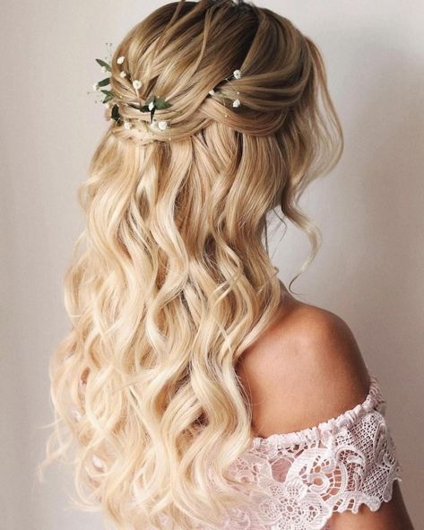 Bridal Half Up Half Down Hair with Foliage and Gypsophila #cutehairstyle #easyhairstyle #hairdesign Bridal Half Up Half Down, Bridal Hair Half Up, Wedding Hairpiece, Wedding Hair Half, Wedding Hairstyles With Veil, Bridal Hairstyle, Bridal Hair Jewelry, Wedding Hairstyles Half Up Half Down, Bridal Hair Clip