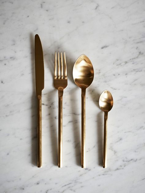 Desire Old Gold Cutlery Crockery Cupboard, Emerald Room, Matcha Bar, Uni House, Decor Cozinha, Floral Centrepieces, Dining Essentials, Stainless Steel Knife Set, Cutlery Art