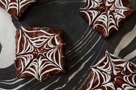 10 Ways to Make Brownies Say Boo — 10 Tiny Recipes | The Kitchn Brownie Upgrade, Spider Web Brownies, Frosting Brownies, Brownie For One, Spider Web Cookies, Frosted Brownies, Spooky Halloween Desserts, Chocolate Cookie Bars, Store Bought Frosting