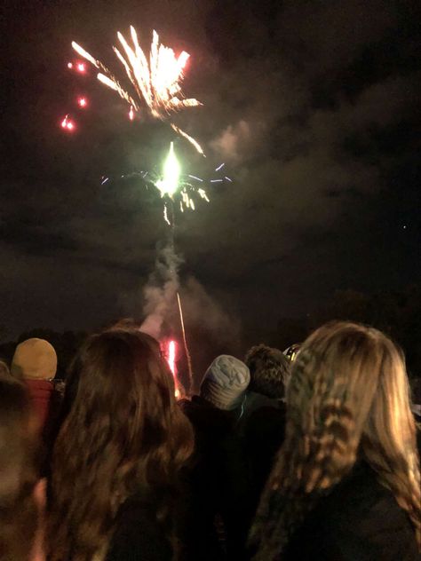 fireworks, bonfire night, aesthetic, friendship, pics to take Firework Night Aesthetic, Bonfire Night Party, Bonfire Night Aesthetic, Firework Photography, Aesthetic Friendship, Friendship Pics, Fireworks Photography, Bonfire Party, Alexandra Palace