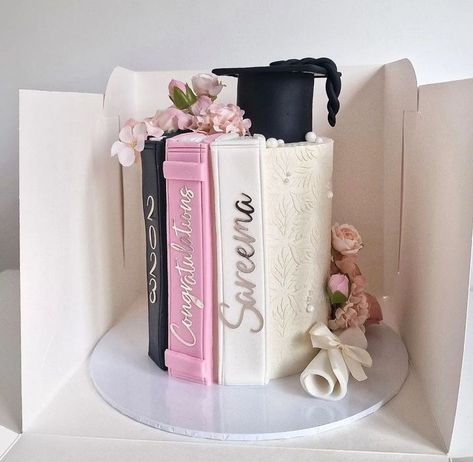 Graduation Cake Aesthetic, Graduation Cakes Ideas, High School Graduation Cakes, College Graduation Cakes, Nurse Grad Parties, Nursing Wallpaper, Graduation Cake Designs, Birthday Cake Decorating Ideas, Graduation Party Cake