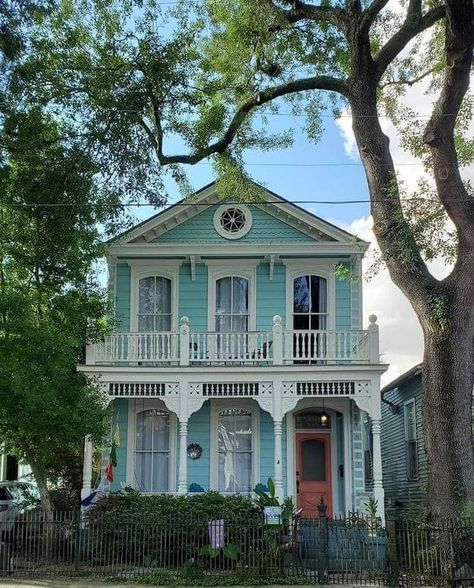 Victorian Pergola, Colorful Homes, Beach View, Beach Vibe, Victorian Homes, House Colors, Beach House, Pergola, Porch