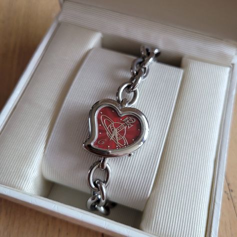 Vivienne Westwood Chain, Vivien Westwood, Heart Shaped Watch, Asian Vintage, Vivienne Westwood Jewellery, Chain Watch, Heart Watch, Dope Jewelry, Jewelry Lookbook