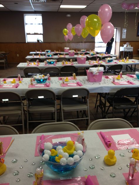 Baby shower Table decoration ducks Pink yellow Baby girl shower Rubber ducks Duck centerpiece Rubber Duck Party Favors, Pink Rubber Ducky Baby Shower Ideas, Duck Baby Shower Theme, Ducky Baby Showers, Baby Shower Table Centerpieces, Boy Baby Shower Centerpieces, Ducky Baby Shower, Rubber Ducky Baby Shower, Baby Shower Duck