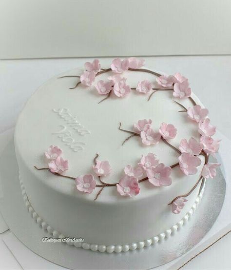 Cherry Blossom Cake, Birthday Cake With Flowers, Elegant Birthday Cakes, Simple Cake Designs, Cake Decorating Frosting, Birthday Cakes For Women, Beautiful Birthday Cakes, Creative Birthday Cakes, Cakes For Women