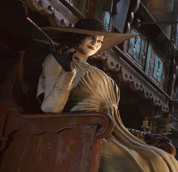 White Hair Female, Lady Dimitrescu's, Video Game Images, Lady Dimitrescu, Gothic Interior, Long White Hair, Same Energy, Resident Evil Collection, Motionless In White