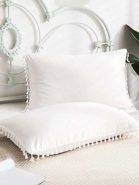 1pair Tassel Decor Pillowcase Without Filler Macrame Tassel, White Pillow Cases, Tassel Pillow, Tassel Decor, Fringe Pillows, Tassels Decor, White Tassel, Garden Pillows, Garden Bedding