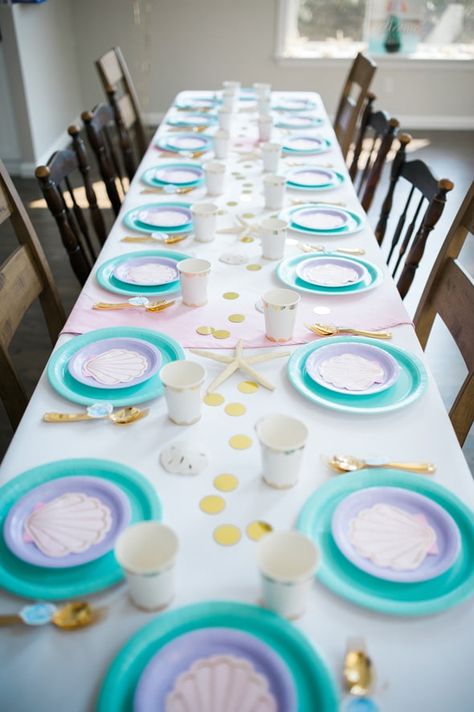 Mermaid Sweet Table, Mermaid Tablescape, Mermaid Decorations Party, Pastel Mermaid Birthday Party, Pastel Tablescape, 4de Verjaardag, Tiles Moroccan, Guest Ideas, Pastel Mermaid