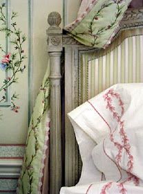 Eye For Design: Old World Style Green Bedrooms Diy Headboards, Gorgeous Bedrooms, Diy Headboard, Old World Style, Headboard Designs, Dreamy Bedrooms, Rose Cottage, French Country House, Bedroom Green