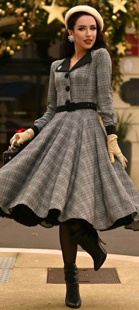 1940 Outfits Women, 1950s Fall Fashion, 1940 Fashion Women 40s Style, 1950s Fashion Women Outfits, 50s Winter Fashion, Vintage 40s Aesthetic, 40s Fashion 1940s Style, 1940 Fashion Women, 1940s Womens Fashion