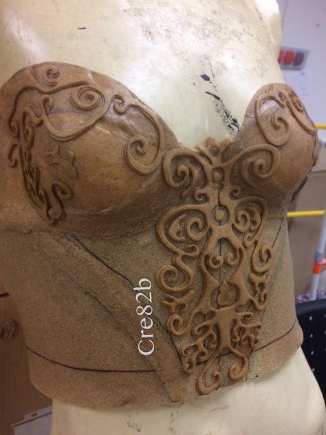 #corset in #worbla before priming and smoothing Porcelain Corset Diy, Worbla Corset, Resin Corset, Princess Armor, Wire Corset, Foam Projects, Corset Diy, How To Make A Corset, Bra Art