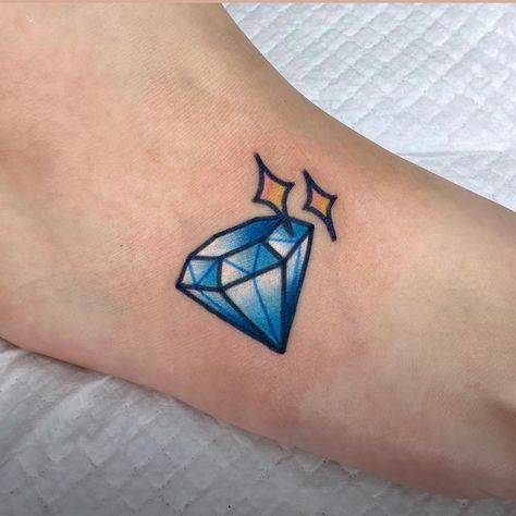 Diamond Small Tattoo, Traditional Tattoo Diamond, Diamond Design Tattoo, Old School Diamond Tattoo, Traditional Gem Tattoo, Building Blocks Tattoo, Mini Traditional Tattoo, Diamond Tattoo Designs For Women, Blue Diamond Tattoo