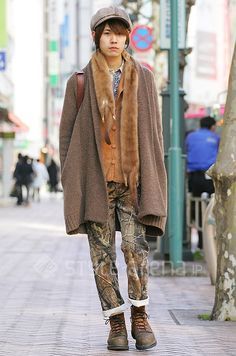 Mori Kei - a style for the forest dweller | Bellatory Mori Kei Boy, Mori Kei Fashion, Japanese Forest, Mori Style, Dark Mori, Kei Fashion, Dolly Kei, Mori Fashion, Forest Girl