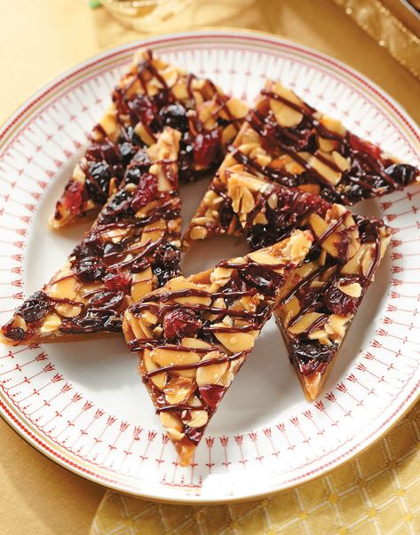 Florentine Bars, Florentines Recipe, Cinnamon Roll Cake, Cherry Tart, Bars Recipe, Chocolate Almonds, Sliced Almonds, Sweet Life, Dessert Bars