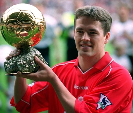 Former England and Liverpool star Michael Owen confirmed he plans to hang up his boots at the end of the season. Gerrard Liverpool, Ireland Football, Liverpool Legends, British Football, Football Awards, Michael Owen, This Is Anfield, Liverpool Players, Soccer Memes