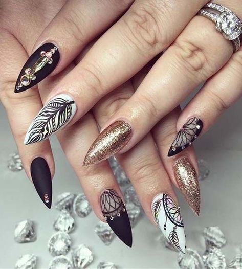 Dream Catcher Nail Art, Dream Catcher Nails, Feather Nail Art, Feather Nails, Nail Art Pictures, Stiletto Nail Art, Nagel Tips, Nails Polish, Nail Swag