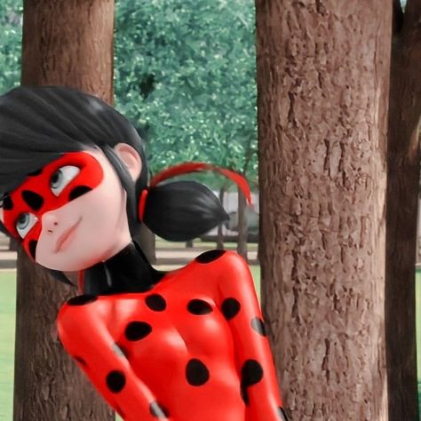 Boy Blurred Pic, Duos Icons, Cute Couple Dp, Anime Devil, Friend Cartoon, Youtube Design, Floral Drawing, Cute Couple Drawings, Miraculous Ladybug Movie