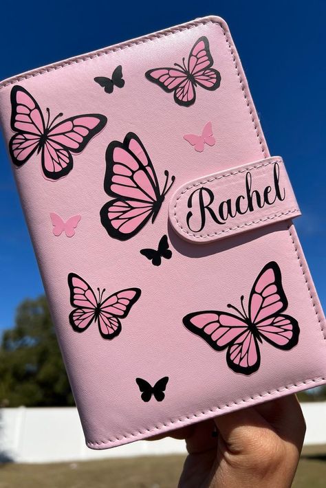 Personalized Budget Binder Ideas, Cricut Budget Binder, Budget Binder Ideas Diy, Budget Binder Ideas Cricut, Budget Binder Envelope Ideas, Budget Binder Design Ideas, Budget Book Ideas, Diy Budget Binder, Custom Budget Binder