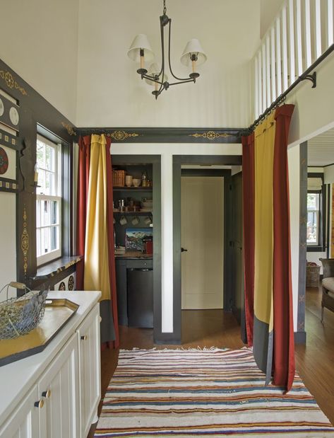 12 Brilliant Room Divider Ideas That Give the Illusion of More Space Victorian Room Divider, Litchfield Connecticut, Victorian House Renovation, Curtain Divider, Fabric Room Dividers, Messy Desk, Diy Room Divider, Room Divider Curtain, Pop Design