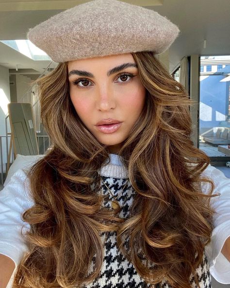 Negin Mirsalehi Hair, Paris Mood, Persian Women, Negin Mirsalehi, Instagram Paris, Hair Care Brands, Hair Inspo Color, Long Bob, Brunette Hair