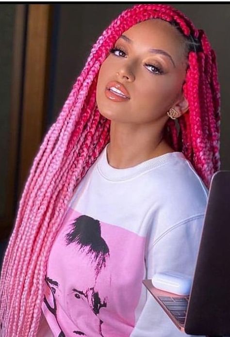 Different Braided Hairstyles, Jumbo Box Braids Styles, Braids Jumbo, Protective Braids, Colored Box Braids, Pink And Black Hair, Kanekalon Braiding Hair, Poetic Justice Braids, Ombre Braid