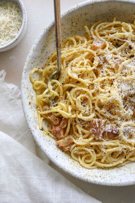 Oat Milk Creamer, Buttery Pasta, Hungry People, Best Pasta Dishes, Stanley Tucci, Seafood Pasta Recipes, Best Pasta, Carbonara Pasta, Work Meals