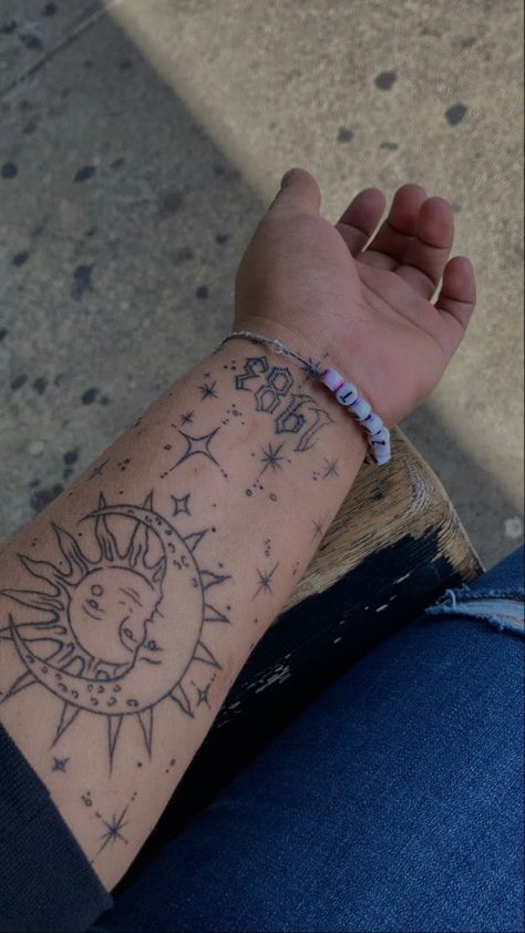 sun and moon tattoo along with my mom’s birth year 🫶 Hand Moon Tattoo, Sun And Moon Sleeve Tattoo, Sun Forearm Tattoo, Virgo Mood, Moon Sun Tattoo, Band Au, Sun And Moon Tattoo, Tattoo Filler, Tattoos Inspiration