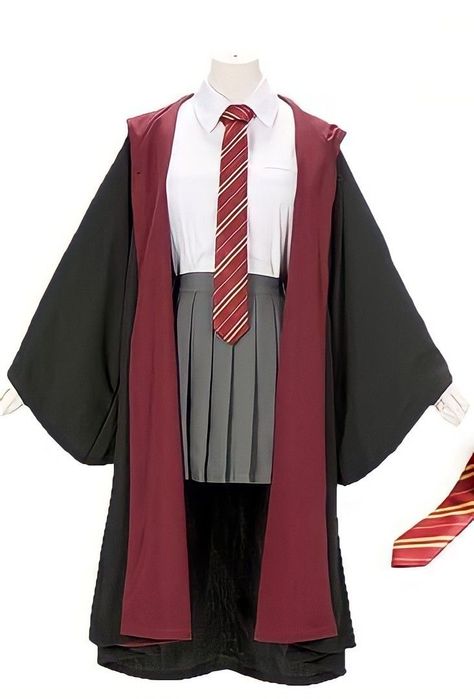 Hermione Cosplay, Harry Potter Uniform, Gryffindor Uniform, Harry Potter Kostüm, Gryffindor Outfit, Gryffindor Costume, Hogwarts Uniform, Stile Harry Potter, Slytherin Ravenclaw