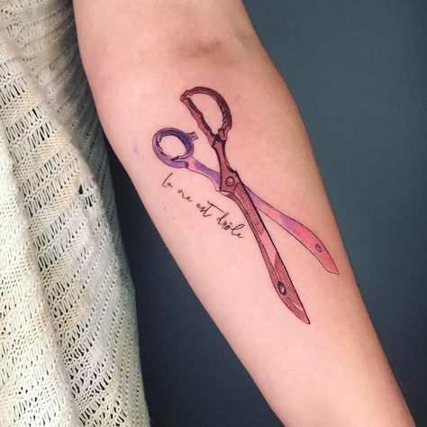 My tattoo of the scissor blade from Kill La Kill! Got this in October from @fleshpoker on Instagram Kill La Kill Tattoo, Scissor Tattoo, Anime Sleeve, Left Arm Tattoos, Blade Tattoo, Anime Tattoo, R Tattoo, My Tattoo, Kill La Kill