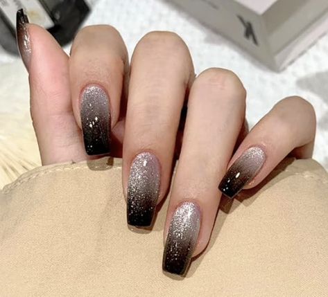 Black and Silver Ombre Cat Eye Magnetic Gel Polish Magnetic Cateye Nails, Black Magnetic Nails Design, Black Silver Glitter Nails, Black Magnetic Nails, Black Formal Nails, Black Silver Nail Art, Black Cateye Nails, Cat Eye Nails Black, Magnetic Nail Polish Designs