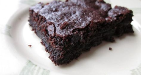 How to Successfully Veganize Boxed Brownies (And Make Your Vegan Friend Happy) Best Brownies Recipe, Fudgy Vegan Brownies, Boxed Brownies, The Best Brownies, Best Brownie Recipe, Box Brownies, Egg Free Recipes, Vegan Brownie, Healthy Vegan Snacks