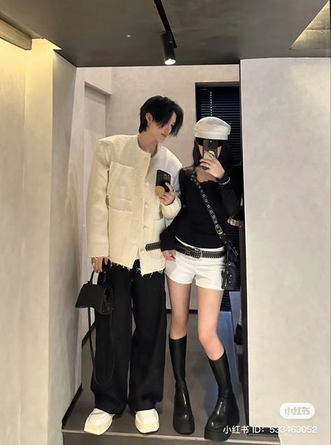 China Aesthetic, Couple Streetwear, Couple Fits, Couple Set, Bf Gf, Outfits Y2k, Matching Couple Outfits, Couples Matching, Men's Korean Style