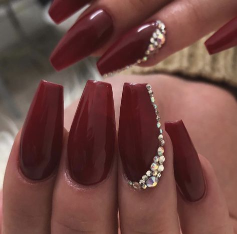 Red Nails Ideas Homecoming, Prom Nail Ideas Burgundy, Red And Gold Nails With Rhinestones, Wine Red Nails With Rhinestones, Dark Red Nails For Prom, Prom Nails Burgundy Dress, Burgundy Rhinestone Nails, Maroon Nails Wedding, Burgundy Nails With Diamonds