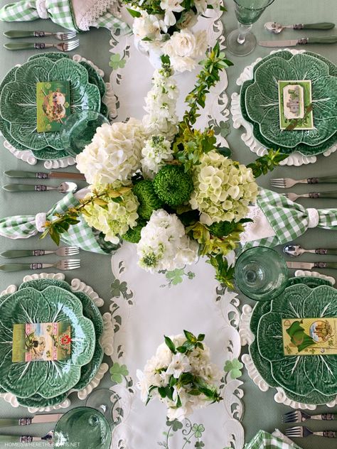 Wearing of the Green St. Patrick's Day table with vintage postcards | ©homeiswheretheboatis.net #stpatricksday #tablescapes #shamrock Green Tablescape, White Flower Arrangements, Green Tablecloth, Tafel Decor, Erin Go Bragh, Irish Cottage, St Patrick's Day Decorations, Table Inspiration, Irish Blessing