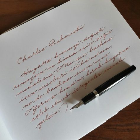 Aesthetic Handwriting, Penmanship Handwriting, Handwriting Samples, Finanse Osobiste, Handwriting Examples, Pretty Handwriting, Spanish Alphabet, Neat Handwriting, Handwriting Alphabet