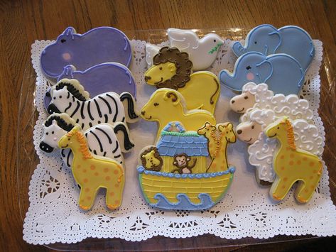 Noah's Ark Baby Shower Baptism Cake Boy, Noahs Ark Party, Noahs Ark Baby Shower, Noah Ark, Trendy Baby Shower Themes, Baby Boy Baptism, Trendy Baby Shower Ideas, Baby Shower Decorations For Boys, Twins Baby Shower