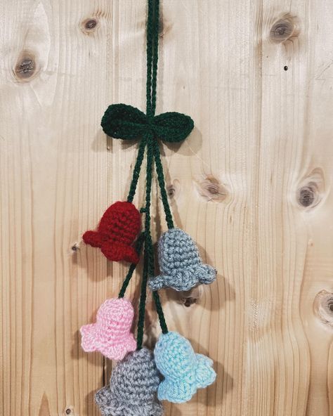 Crochet Tulips! Hangings Windchimes Keychains Ready to take orders #crochetlover #crochet #crochetflowers #loveforchrochet #trendingreels #chrochetproject #chrochetkeychain #chrochetaddict Crochet Lovers, Crochet Flowers, Keychains, Tulips, Crochet, On Instagram, Quick Saves, Instagram