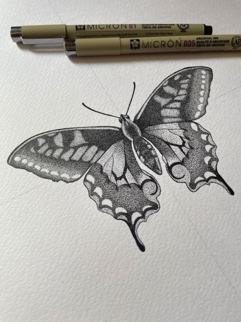 Butterfly Stippling Art, Dot Work Butterfly Tattoo, Stippling Butterfly, Dot Work Drawing, Butterfly Pointillism, Pen Dot Drawing, Stipling Ideas, Realism Flash, Butterfly Drawing Pencil