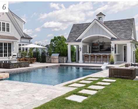 Pool House Bar, Outdoor Pool House, Hawk Design, Beach House Pool, Pool House Design, House Dr, Pool Porch, Dream Backyard Pool, Pool House Designs