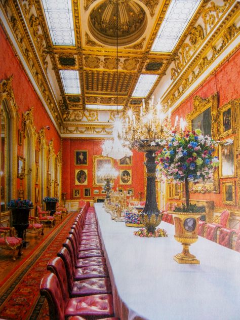 English Paneling, Apsley House, Arthur Wellesley, English Homes, Classical Interior Design, English Country Manor, Hyde Park Corner, Duke Of Wellington, Classical Interior