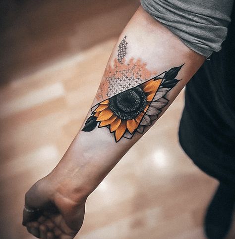 Triangle Shaped Tattoo, Tattoo Hidden, Shade Tattoo, Skin Tear Tattoo, Geometric Compass, Tattoo Shading, Shape Tattoo, Geometry Tattoo, Geometric Tattoo Design