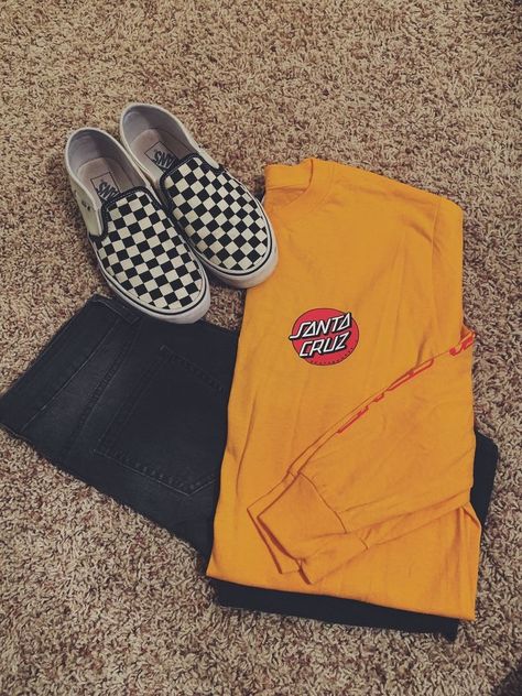 Santa Cruz Aesthetic Outfit, Santa Cruz Outfit Ideas, Santa Cruz Outfit, Vans Outfits, Kindergarten Outfit, Vsco Outfits, Teenage Outfits, Legging Outfits, Cute Lazy Outfits