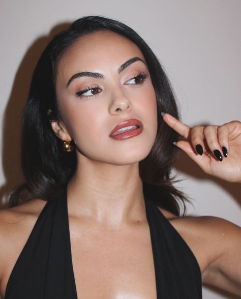 Colombian Jewelry, Vampire Vibes, Cami Mendes, Face Claims Female, Camilla Mendes, Look Alikes, The Inheritance Games, Veronica Lodge, Camila Mendes