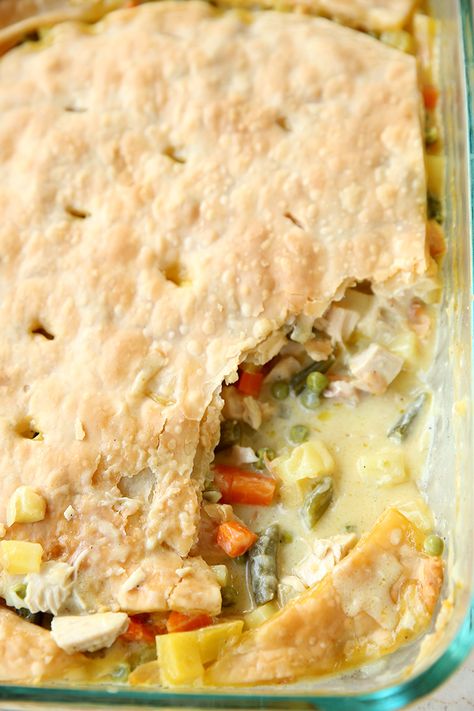 Dairy Free Pot Pie, Dairy Free Chicken Pot Pie, Pie Turnovers, Curry Puff, Dairy Free Cooking, Easy Chicken Pot Pie, Egg Free Recipes, Dairy Free Diet, Pot Pies Recipes