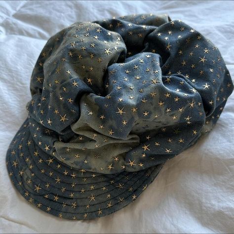 super y2K star denim newsboy hat 🌟 🗞️ Vietnamese... - Depop Y2k Newsboy Cap, Y2k Hats, Y2k Hat, Brown Y2k, Fiddler Cap, Nyc Clothes, Y2k Star, Thrift Inspo, Y2k Accessories